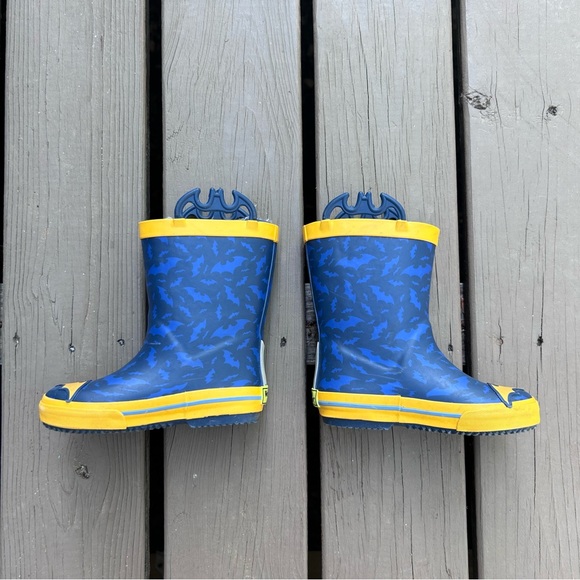 Western Chief Batman Boys Lined Rain Boots | Blue Gold Logo Pull-Ons | Size 9/10 - Picture 3 of 13